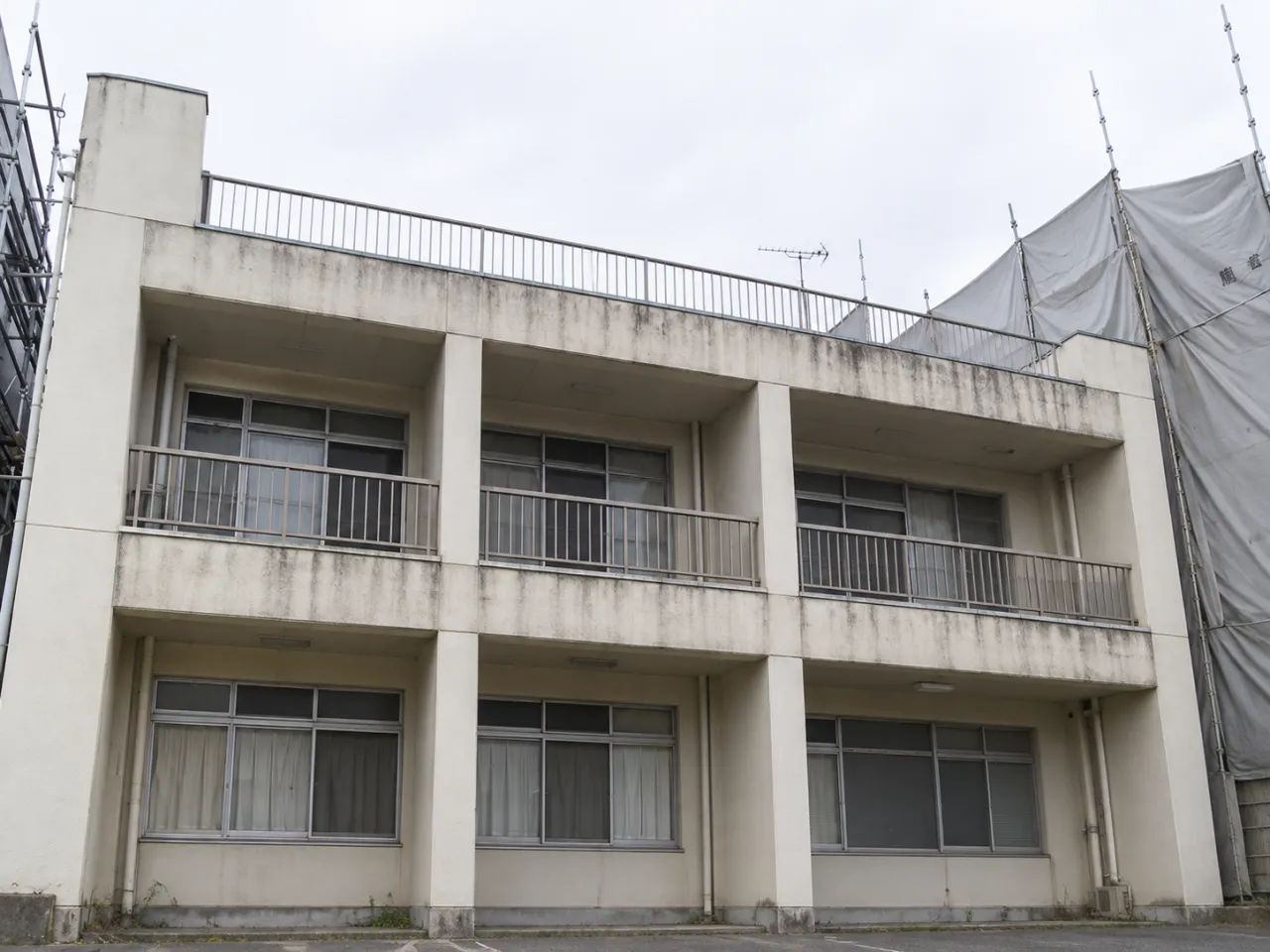 【福井市問屋町】鉄筋コンクリート造3階建て事務所兼倉庫の解体工事｜約70坪・30日間の施工事例